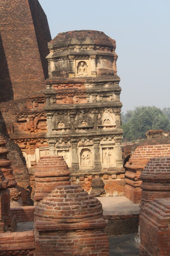 a pillar in nalanda khandar