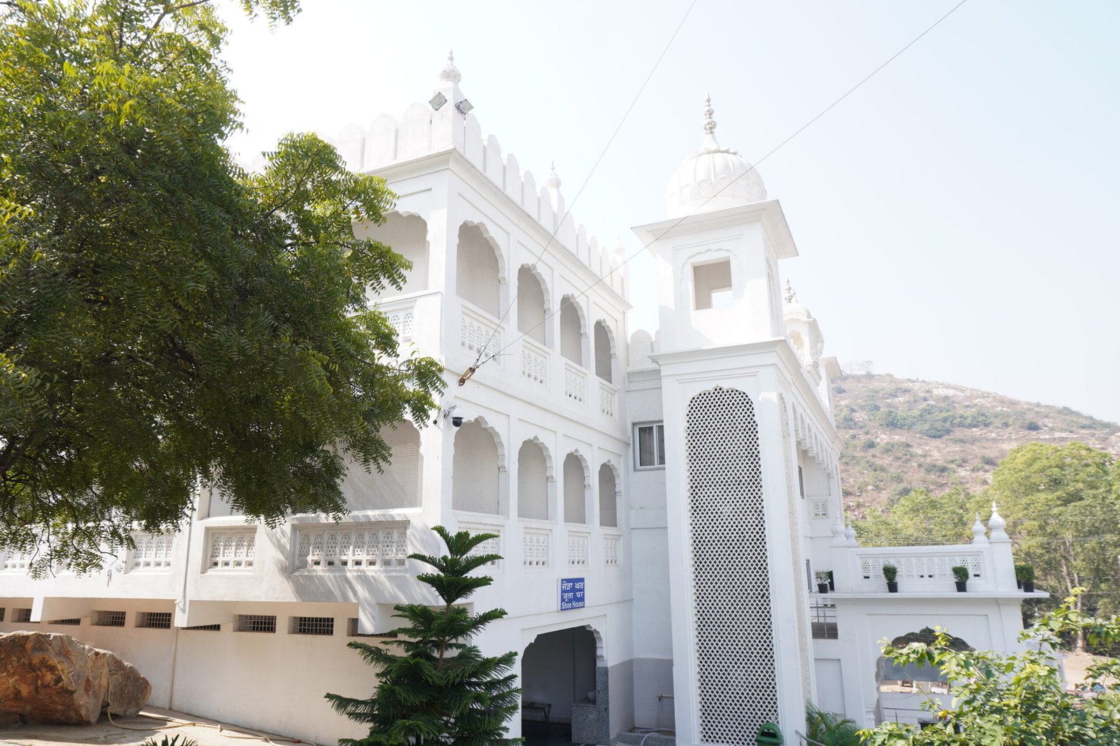 Rajgir Gurudwara Side view