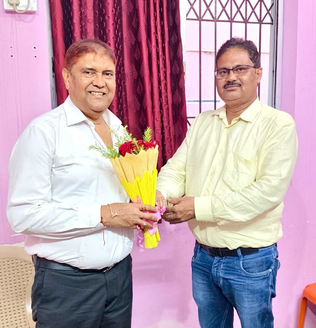 Arvind Kumar Sinha felicitated Dr. Sunil Kumar, appreciated his contribution in environmental protection