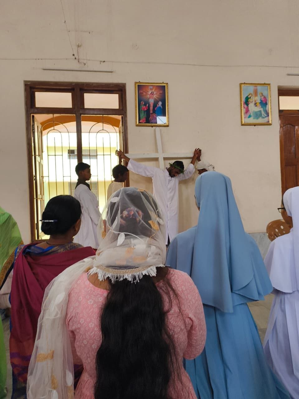 On Good Friday, seven sayings of Lord Jesus were recited in Saint Joseph Church, devotees participated in the prayer meeting