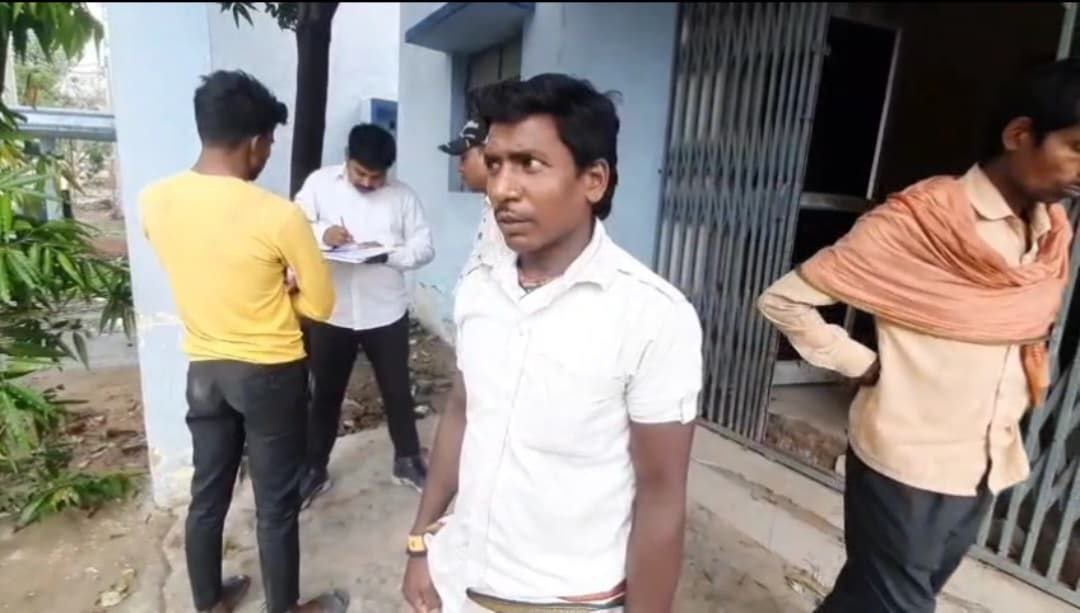 Wife accused of murdering husband with the help of her lover, possibility of killing by poisoning