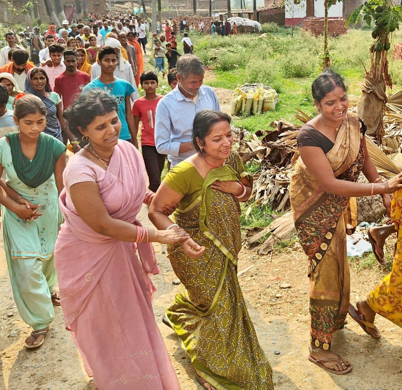 School director Dharamvir, who was coming to attend a Tilak ceremony, died in a road accident, one injured- the atmosphere of happiness in the village turned into mourning