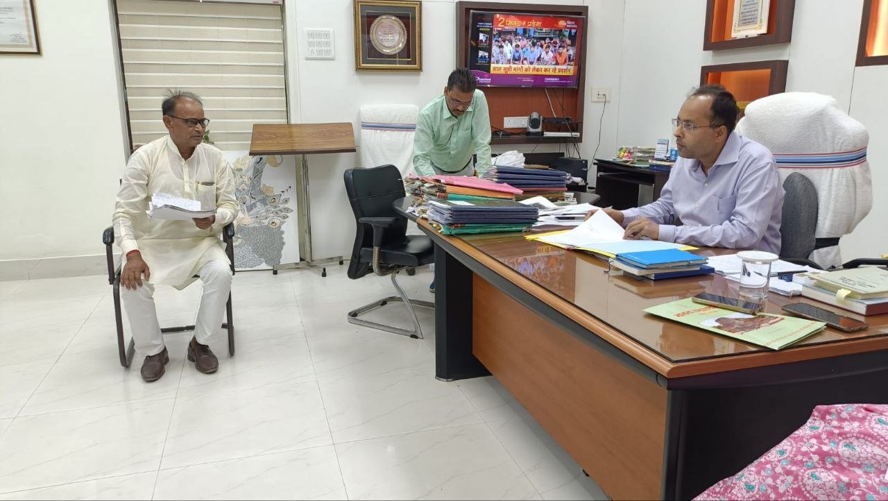 Strict stand on public complaints: DM gave instructions for quick solution and investigation in the hearing