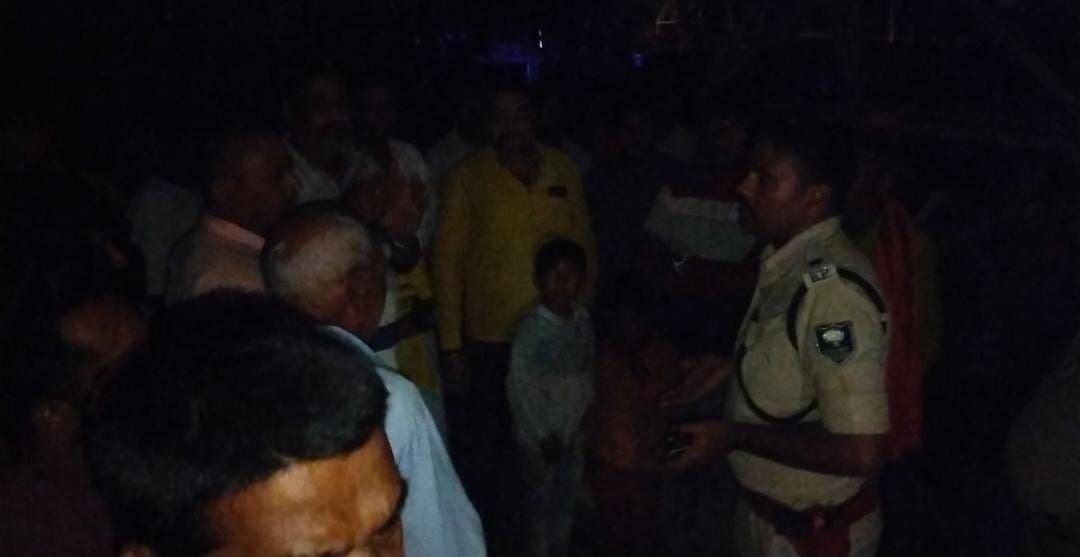 बिजली ठप