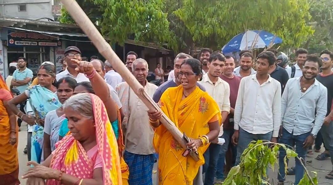 बिजली नहीं आने पर जन आक्रोश