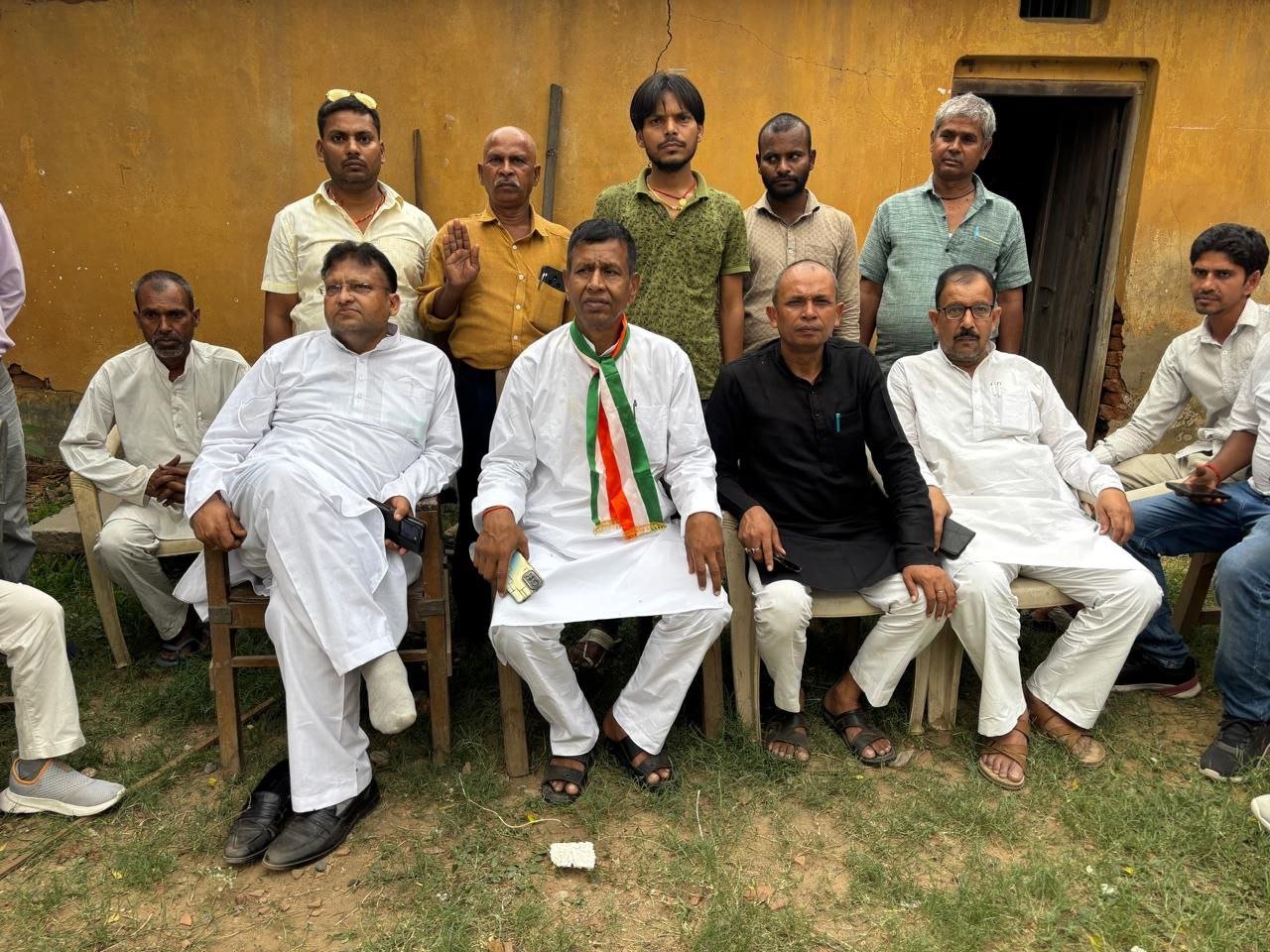 A resolution was taken to strengthen the organization in the workers' conference in Islampur, many new faces joined the Congress