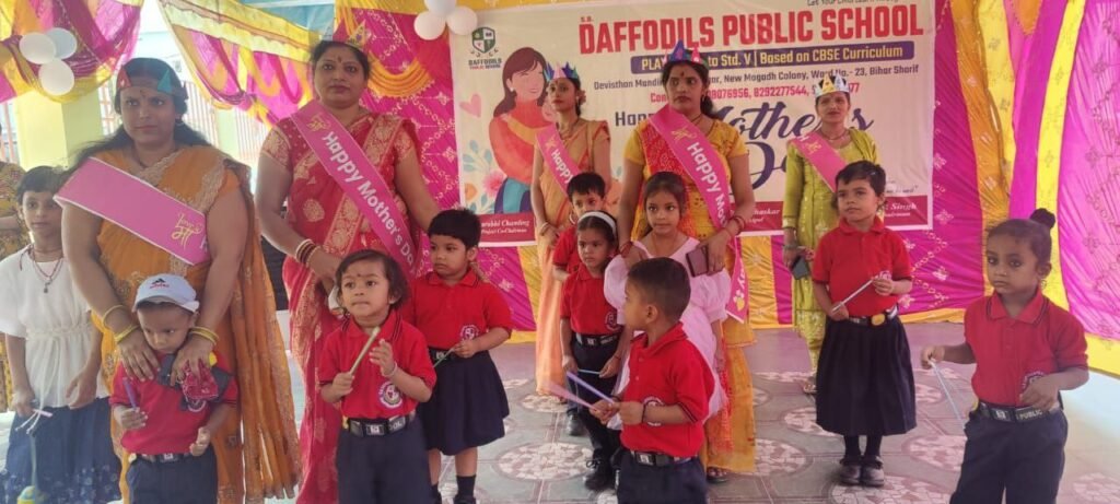 Colourful programme dedicated to mother, Mother's Day celebrated with great enthusiasm in Daffodil School