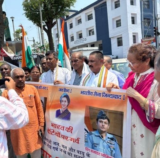 Nalanda Congress's Tiranga Yatra in support of the army, saluted the valor of daughters