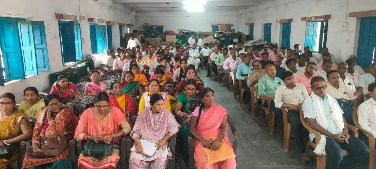 BDO held a review meeting with BLO in Harnaut and gave necessary guidelines