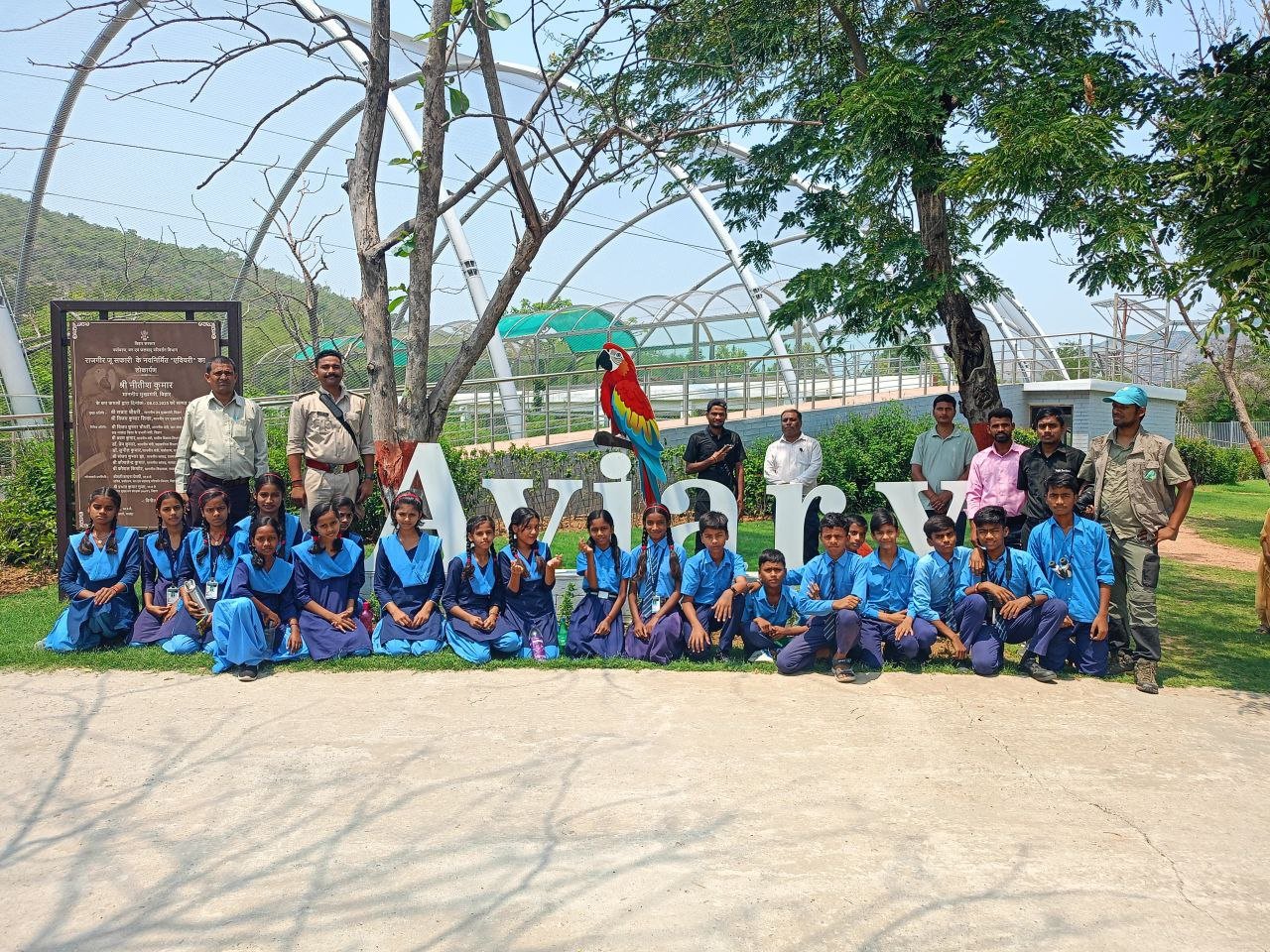 World Migratory Bird Day was celebrated in Rajgir Zoo Safari, children showed enthusiasm and pledged to protect the birds