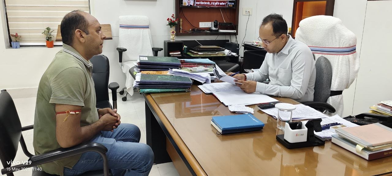 DM Shashank Shubhankar heard 28 complaints in Janta Darbar, directed the officials to take immediate action