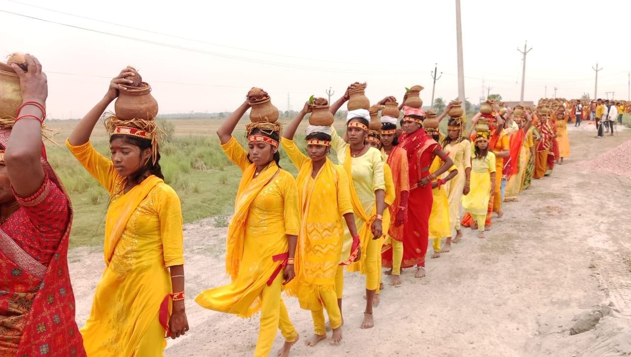 Hanuman Lala's Pran Pratishtha Maha Yagya started in Telmar, 1251 devotees took out Kalash Yatra