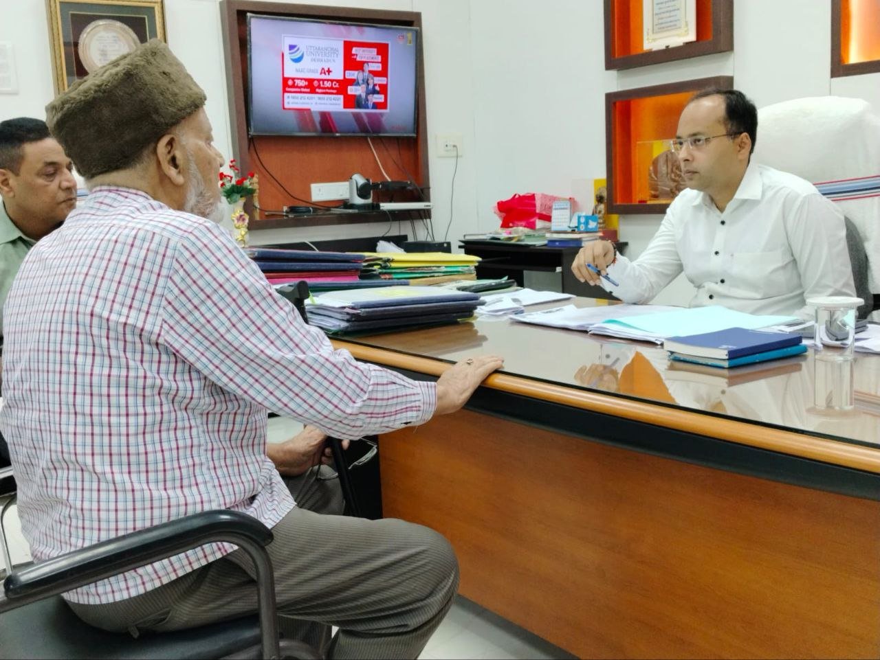 In Janta Darbar, District Magistrate heard complaints of 22 cases, gave instructions on complaints of land dispute, payment blockage and encroachment