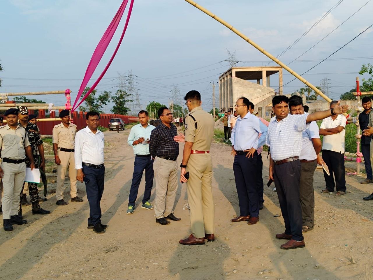 District Magistrate and SP inspected the preparation of the physical efficiency test of Home Guard Corps at Deepnagar Stadium