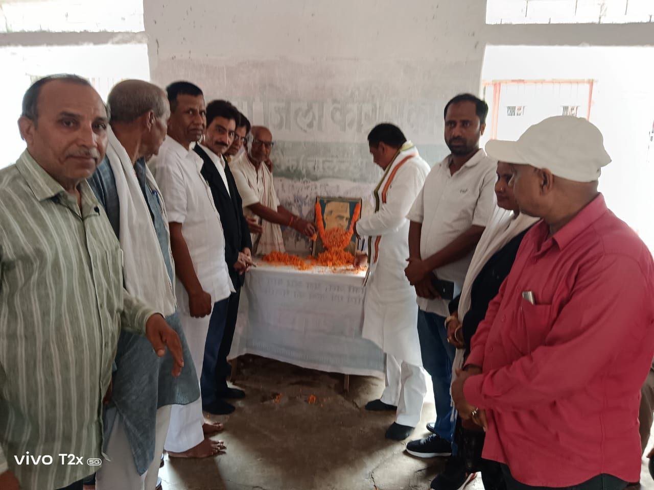 Nalanda Congress paid tribute to Pandit Nehru on his 61st death anniversary, pledged to launch tricolor campaign in every home