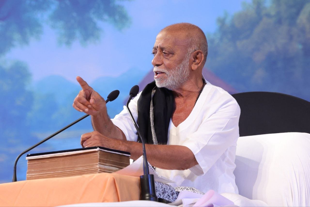 The demand to change the name of Rajgir to 'Rajgriha' gained momentum, Morari Bapu supported it