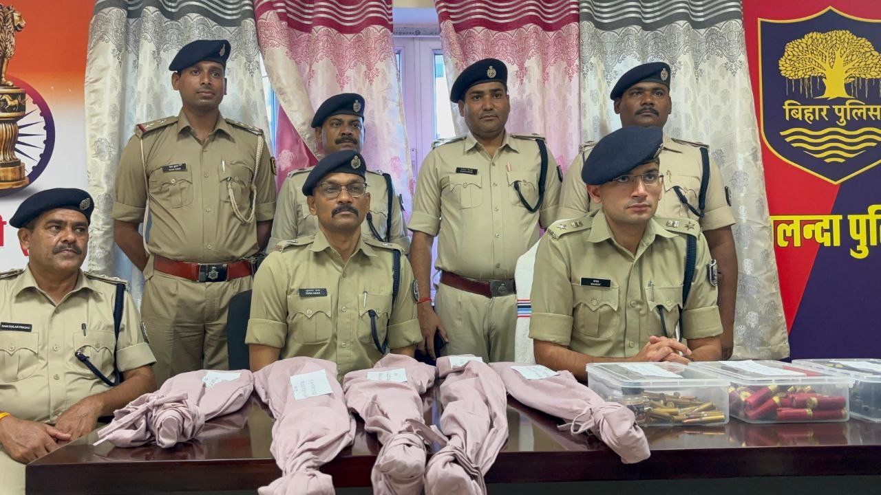 Big success of Nalanda Police: Notorious criminal Akbar Malik arrested with huge quantity of illegal weapons and cartridges