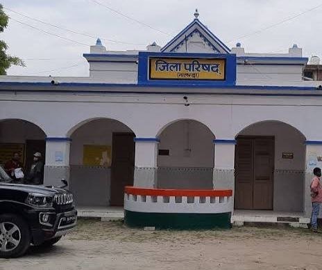 The murmur of the no-confidence motion intensifies, the seats of Panchayat representatives are in danger