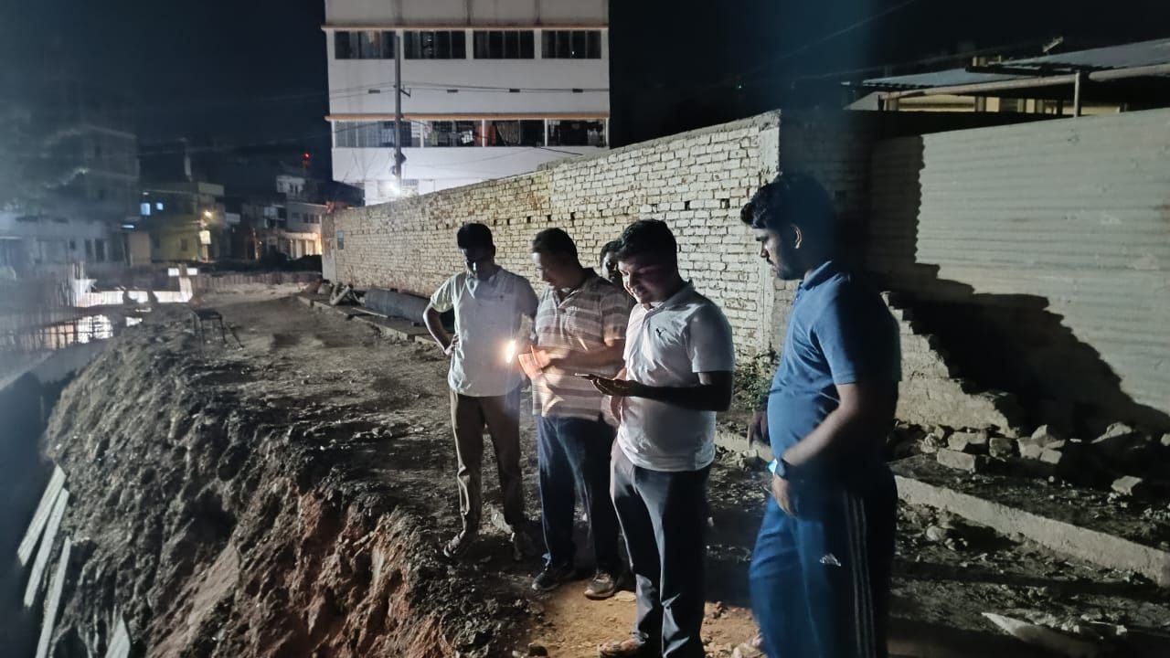Municipal Commissioner did night inspection of Smart City projects, instructed to complete the work on time