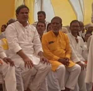 Dharmendra Chauhan left JDU and joined Jan Suraj, membership was taken in the presence of Prashant Kishore