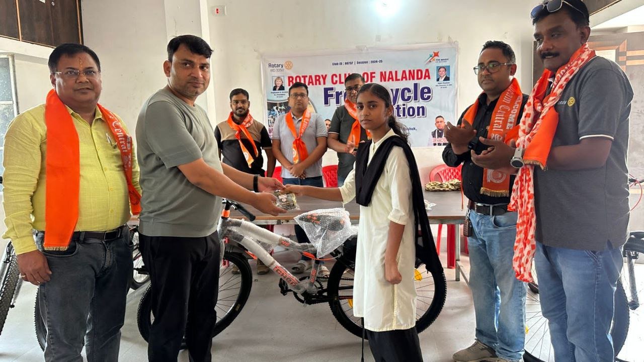 Rotary Club of Nalanda organised free bicycle distribution programme, needy students benefitted