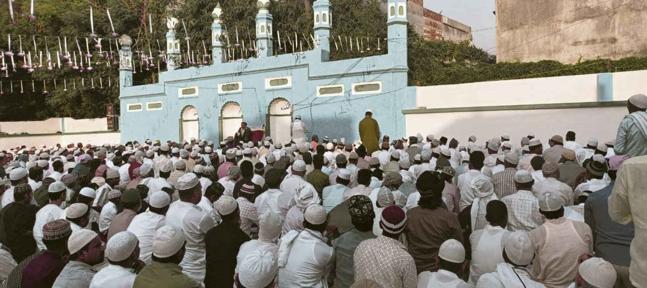 Eid-ul-Azha prayers were offered, public representatives congratulated the Muslim community