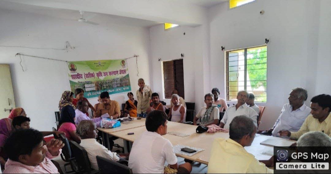 Agricultural public welfare choupal in Kaila Panchayat, emphasis was given on adopting traditional grains and organic farming