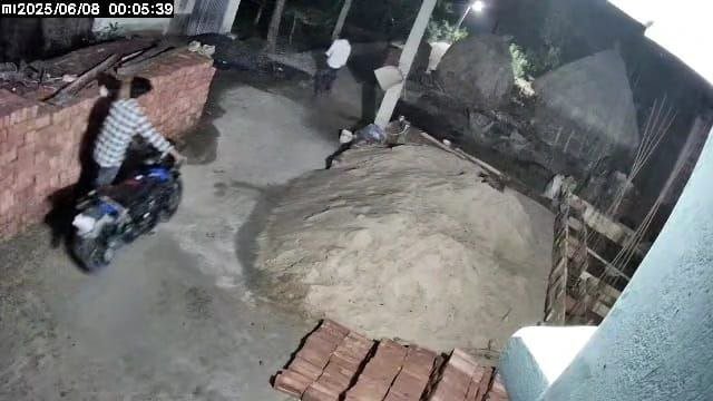 Bike stolen from in front of a house in Milkipar village, incident captured on CCTV