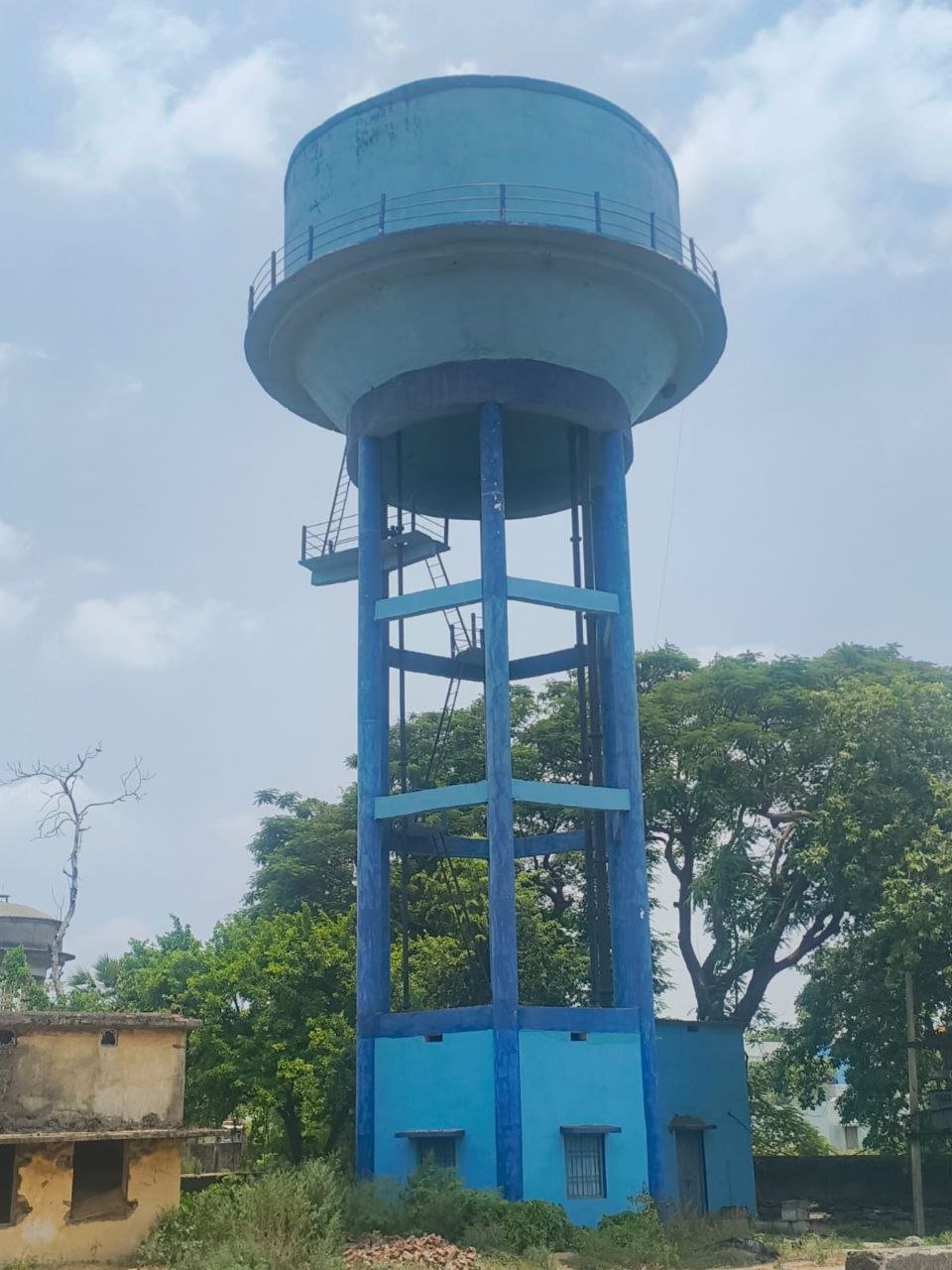 Water crisis in Deha village of Asta Panchayat since last 12 days, villagers are suffering due to departmental negligence