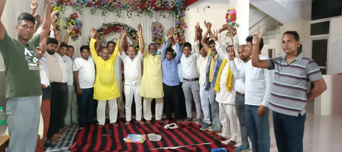 Workers are excited about the arrival of VIP chief Mukesh Sahni in Hilsa, assembly level meeting held