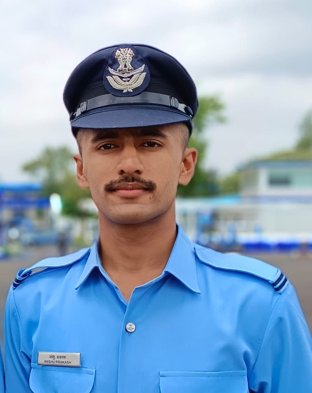 Anshu Prakash became a flying officer in the Indian Air Force, a protector of the country emerged from the village