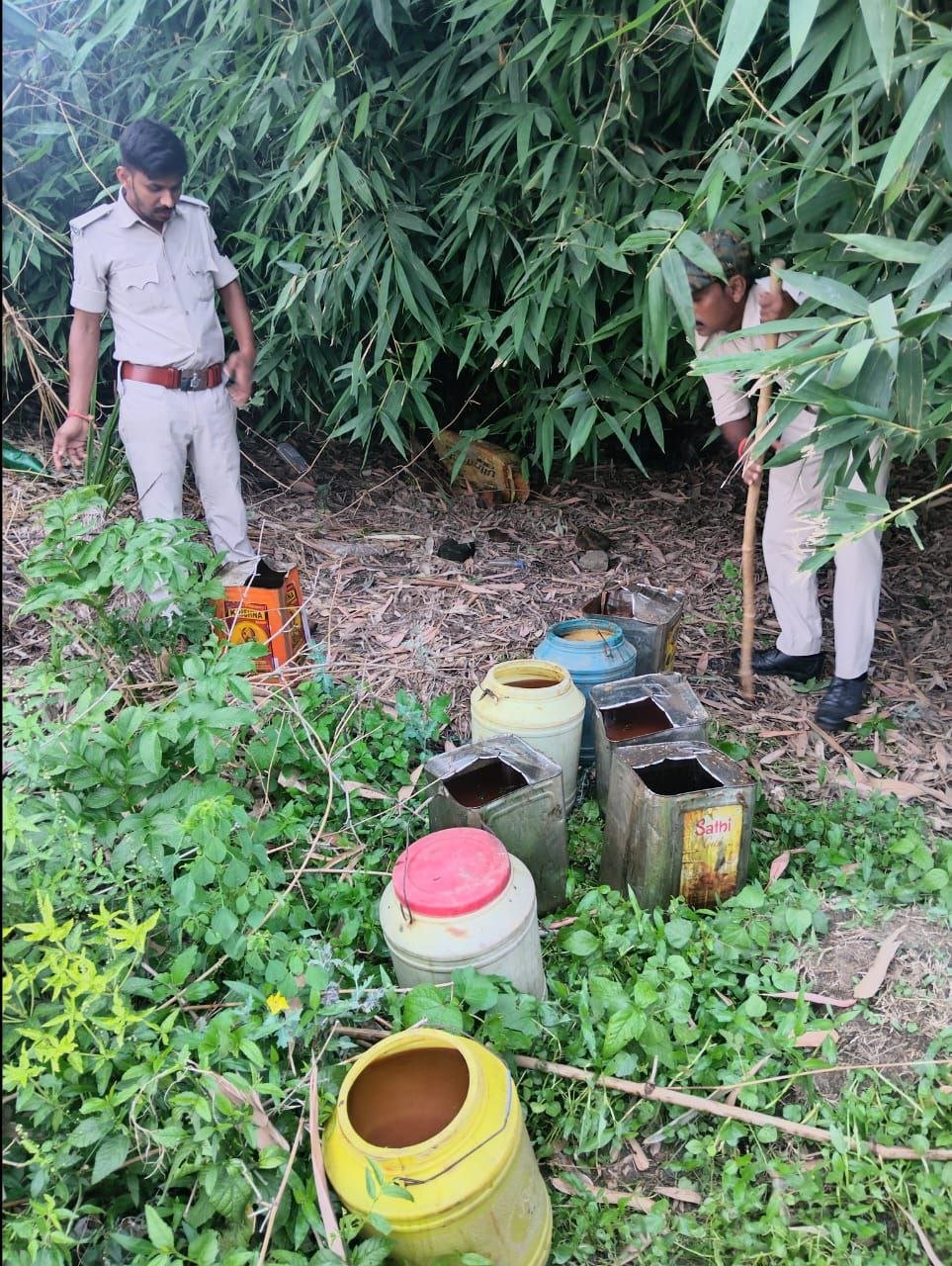 Police raid against illicit liquor in Katauna village, 10 liters of distilled liquor seized, 72 liters of solution destroyed