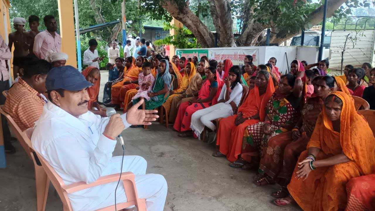 120 fish farmers reached Mohanpur Hatchery under the tour-darshan scheme - learned modern methods of fish production