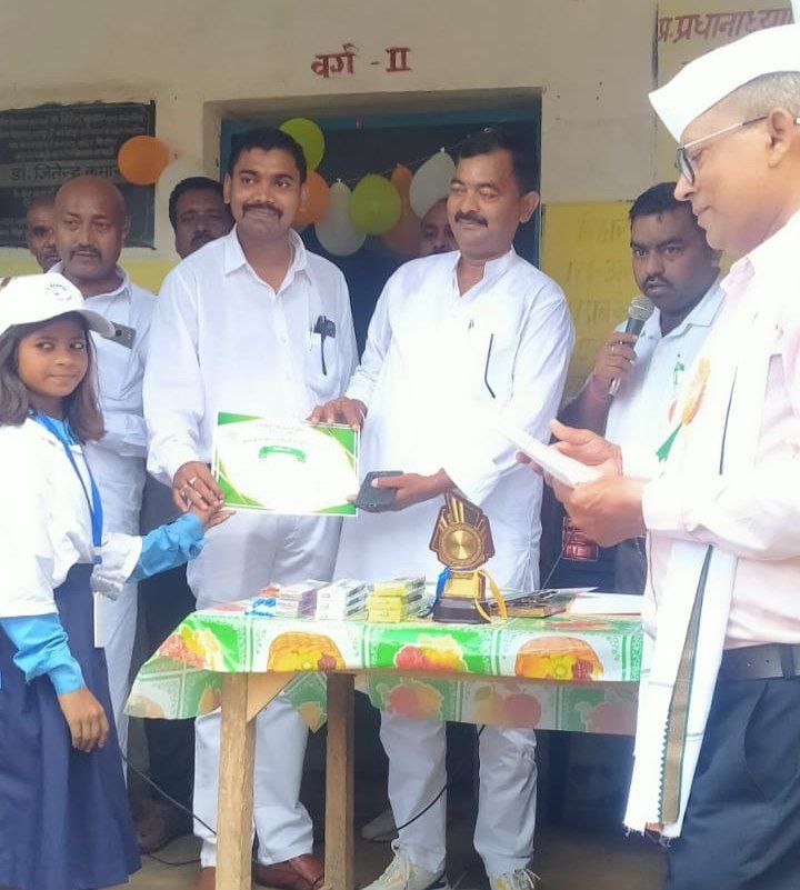 79th Independence Day celebrated in a unique way: Children presented their demands, meritorious students were honoured