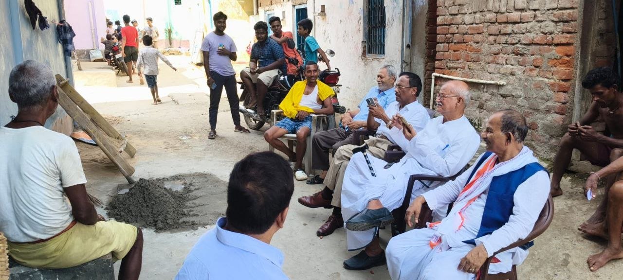 "Congress leader Padma Shri Dr. Jagdish Prasad called upon people to join Rahul Gandhi's Voter Rights Yatra"