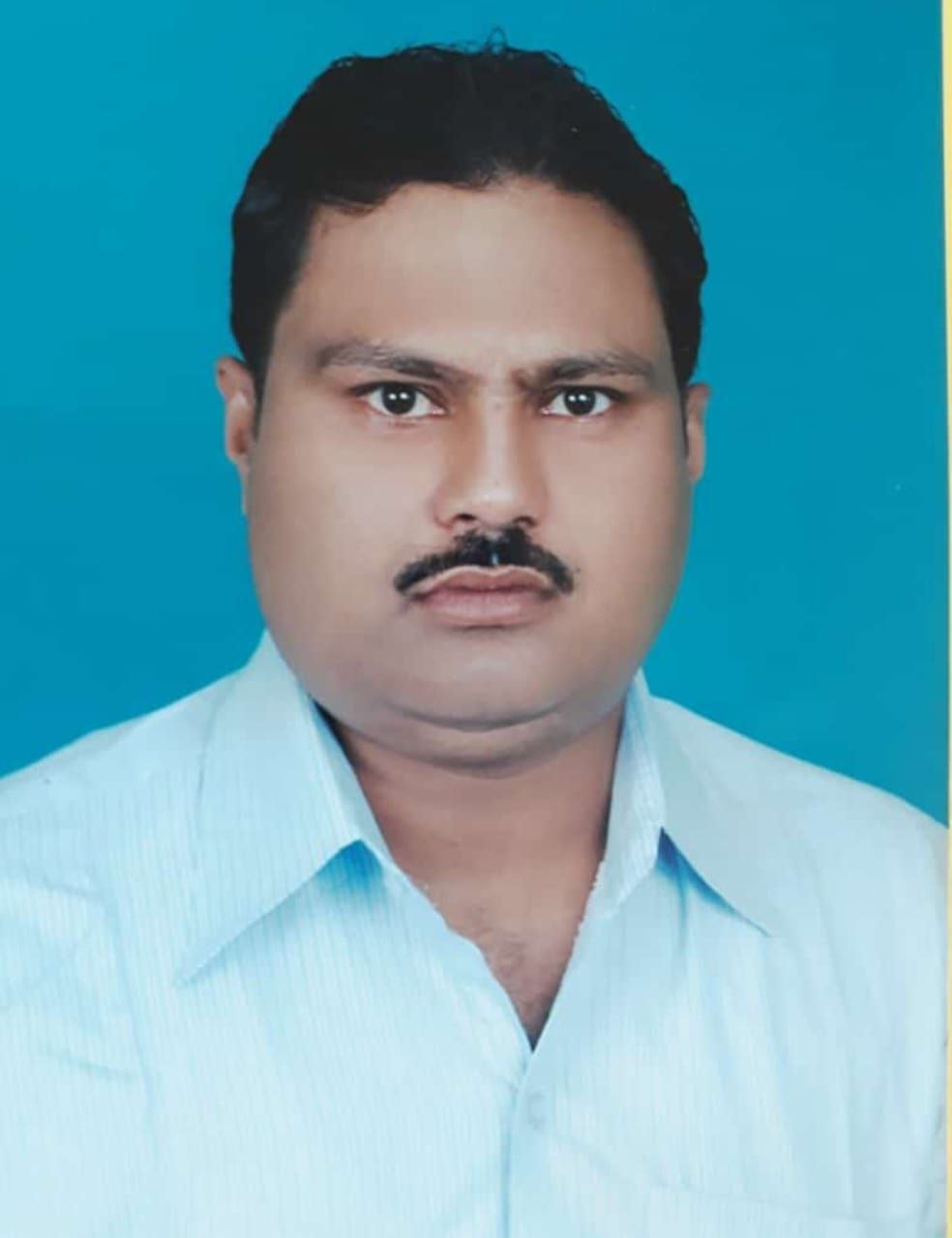 Malawa road accident: Social worker Arvind Kumar Sinha consoled the families of the deceased, demanded compensation