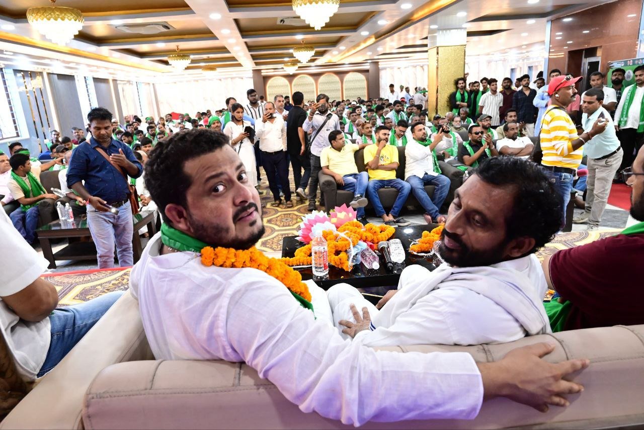 RJD's grand felicitation ceremony in Bihar Sharif, workers called Danish Malik "Nalanda's Tejasvi" and demanded to make him the assembly candidate
