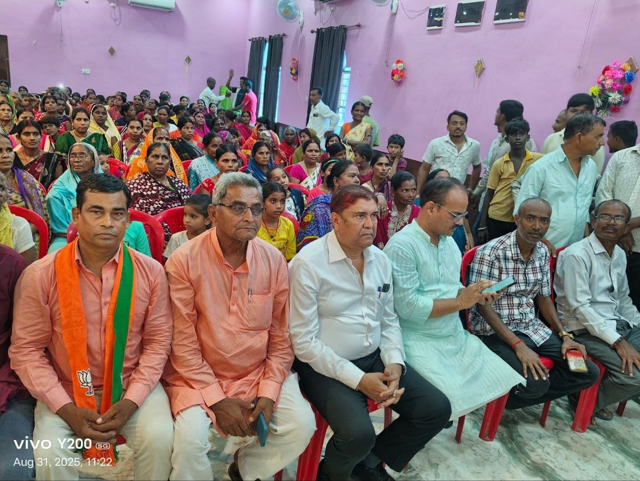Minister Dr. Sunil Kumar participated in the Mann Ki Baat program with more than 500 women in Bihar Sharif