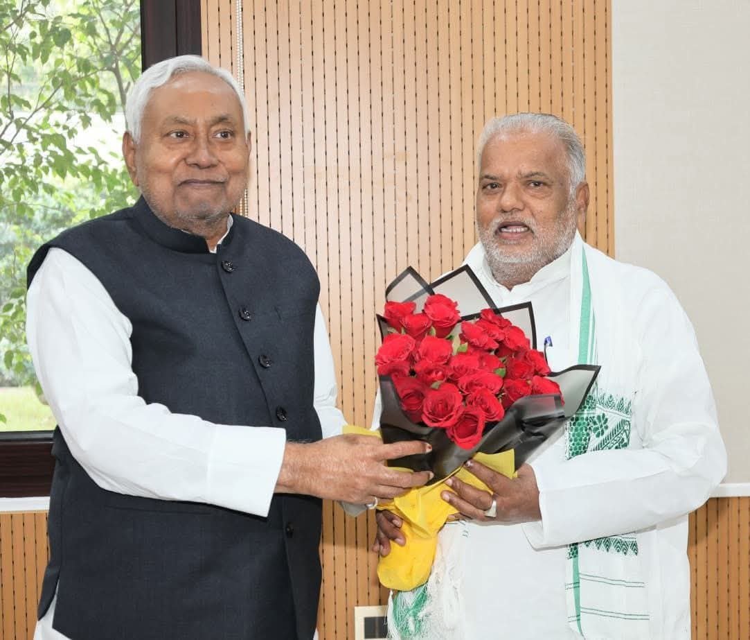 NDA captures Nitish's home ground, wins all seven seats