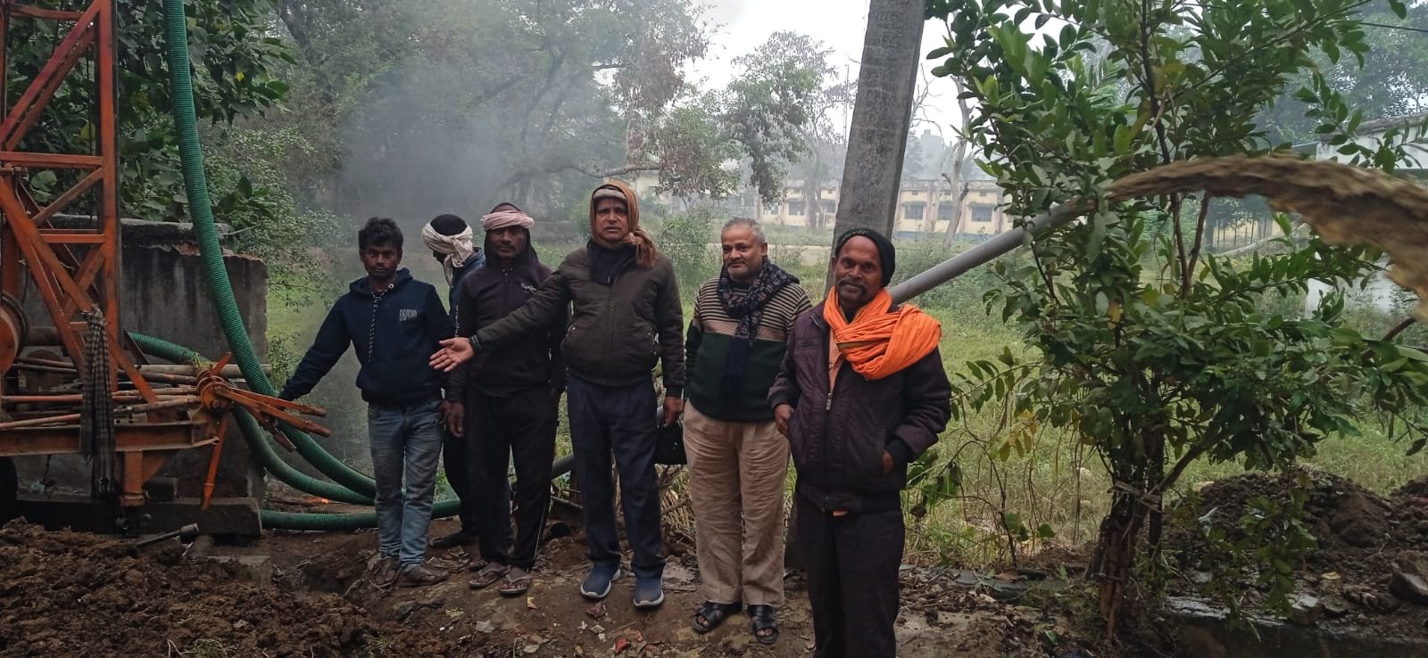 The tap water scheme gains momentum in Harnaut Nagar Panchayat; a new borewell in Ward 15 will provide pure drinking water to hundreds of homes.