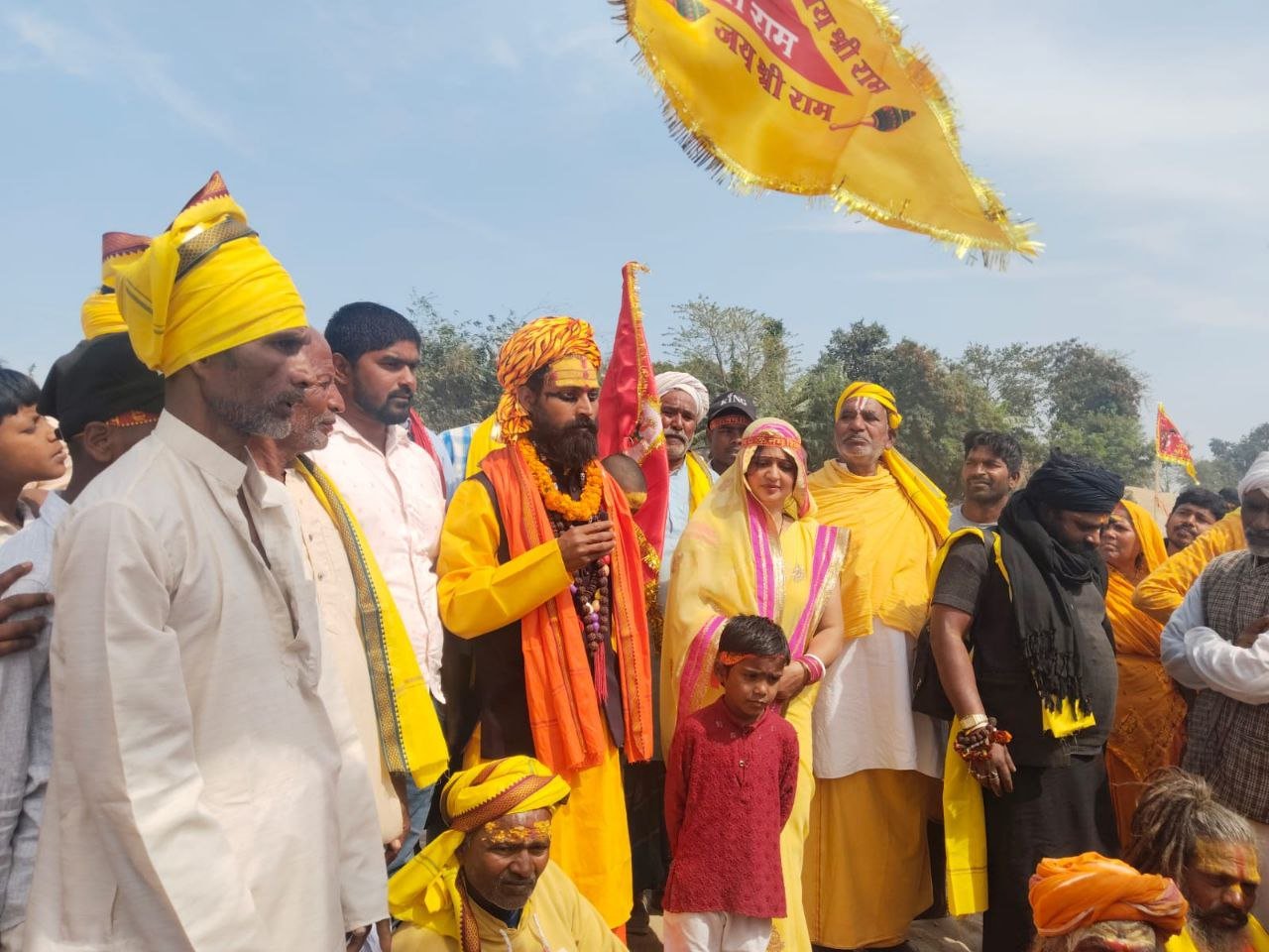 A grand Kalash Yatra was organised on the occasion of Pran Pratishtha festival in Sonpur.