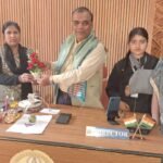 A grand felicitation ceremony was organised at Hajipur Vidyalaya for Shashi Bhushan, who was honoured on the SAARC platform.