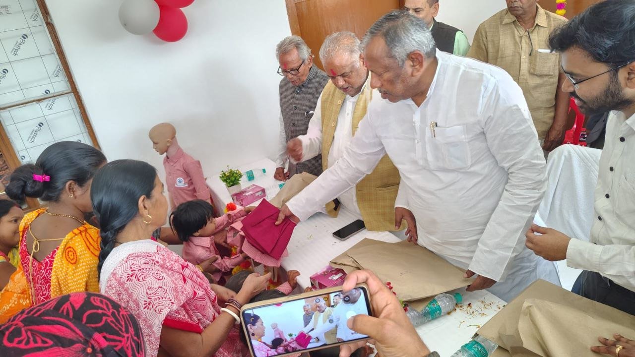 Jeevika Sewing Centre inaugurated in Ben, Minister Shravan Kumar and MP Kaushlendra Kumar inaugurated it.
