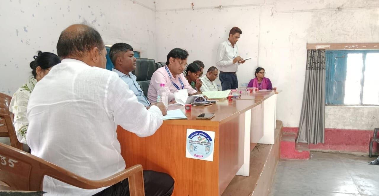 Panchayat Samiti Meeting Heats Up Over MGNREGA Issue; Uproar Ensues Due to PO's Absence