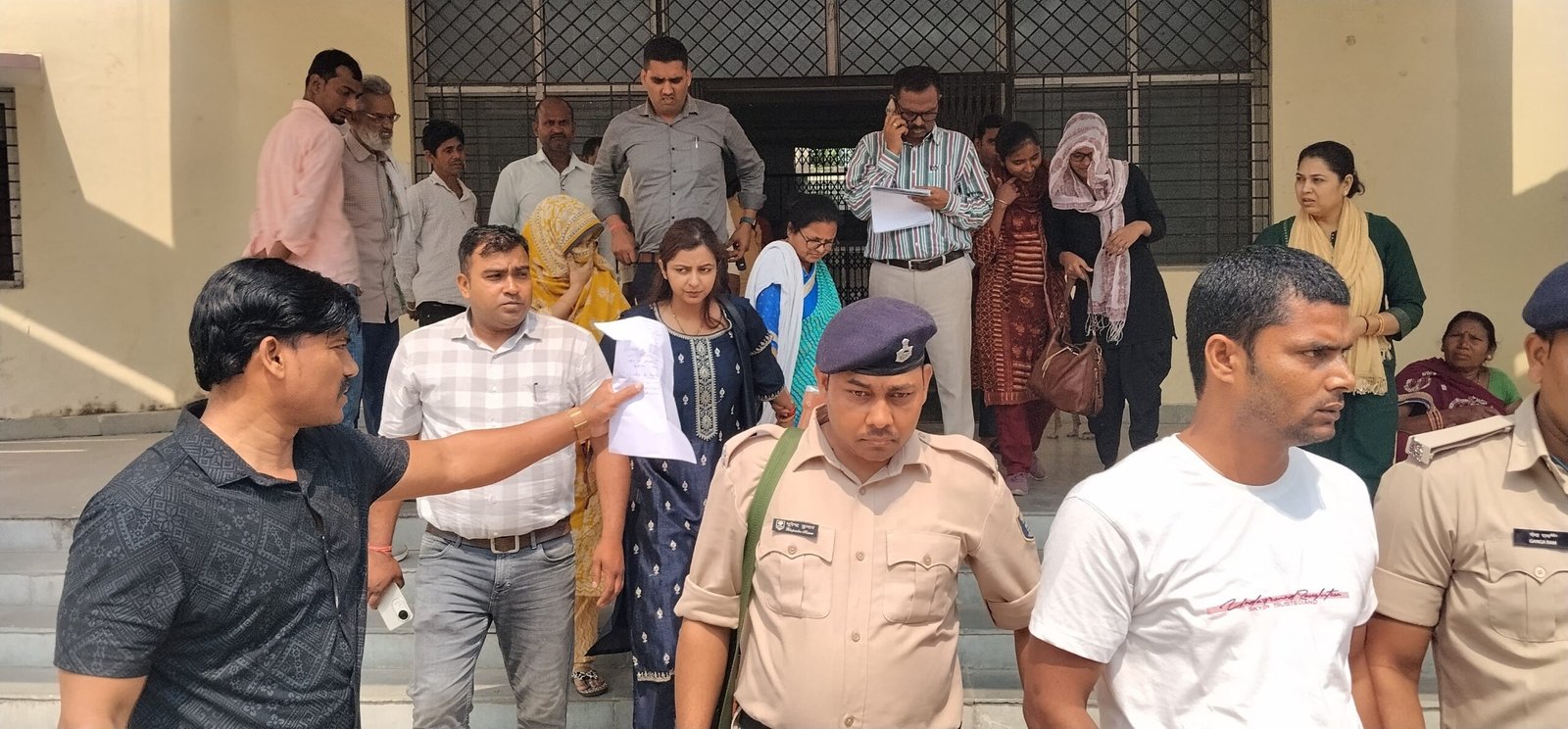 BPRO arrested red-handed while taking bribe of Rs 12,000, major action by Vigilance