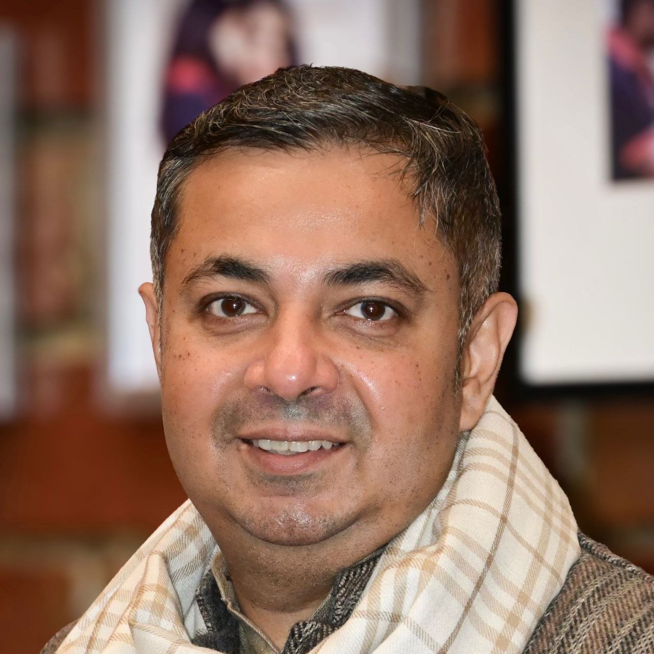 The artworks of Mithila artist Mrinal Singh captivated visitors at the Bihar Lalit Kala Akademi.