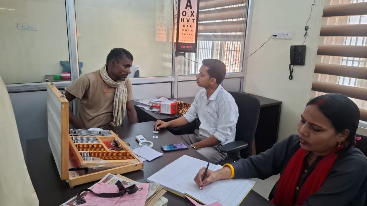 Free eye check-ups and distribution of spectacles will be conducted for one month at the Sub-divisional Buniyad Center.