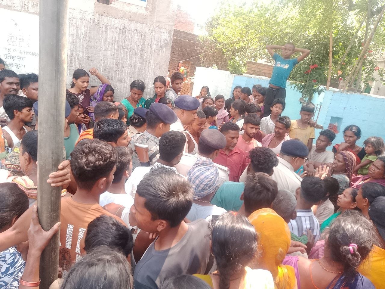 Widespread Outrage in Harnaut After 12-Year-Old Student's Eyes Are Gouged Out