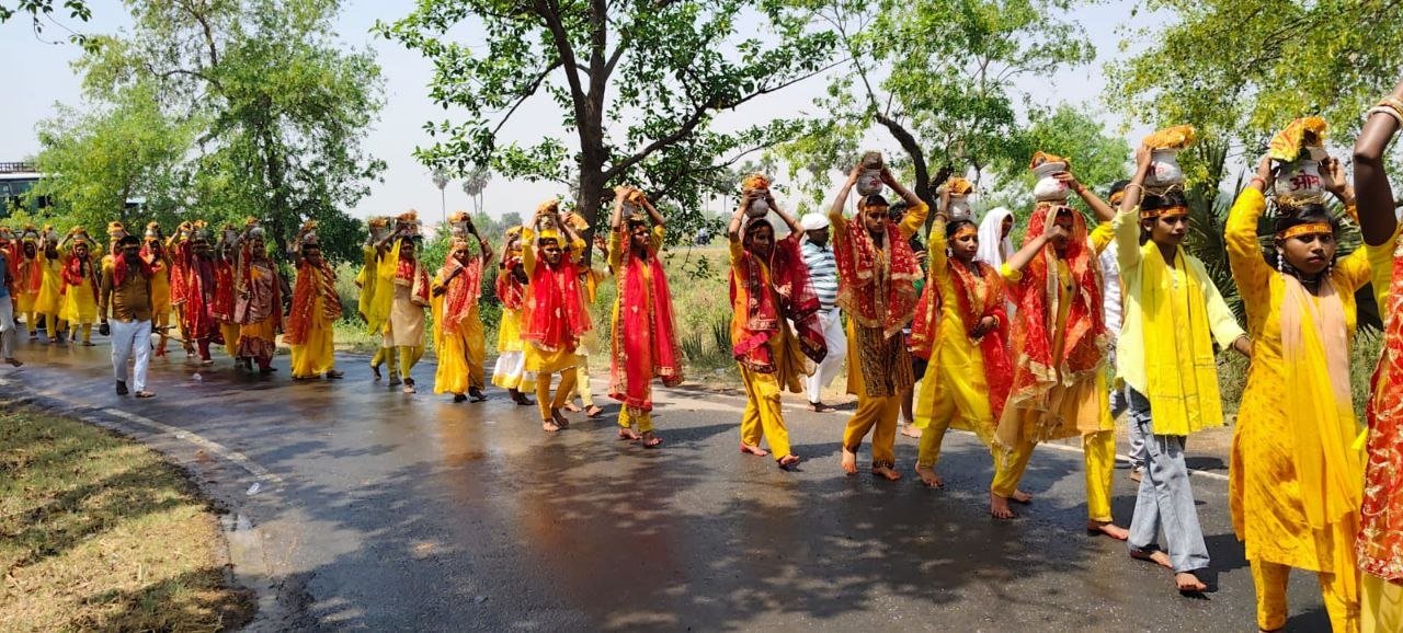 401 people performed the 'Jalbozhi' ritual in connection with the consecration ceremony of Goddess Durga at the newly constructed temple.