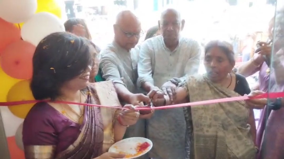 Grand inauguration of 'Honey Hair Port Salon and Academy' in Bihar Sharif, a confluence of beauty and training will be available with modern facilities.